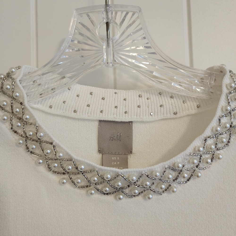 Creamy Beaded Neck Sweater Small
